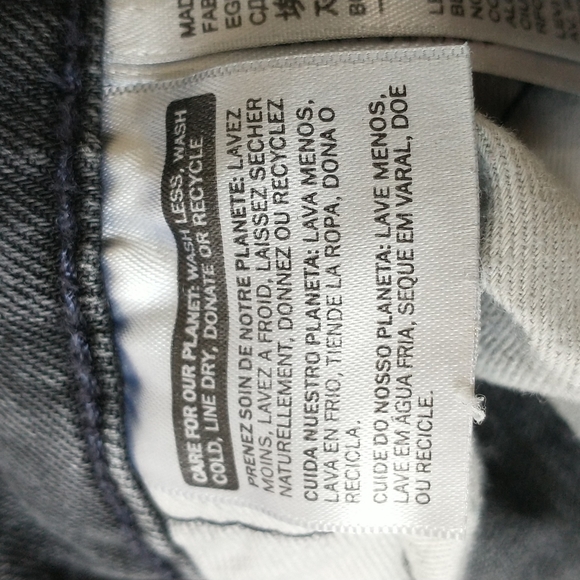 Levi's Premium zippered legs distressed black jeans 👖 - Picture 10 of 13